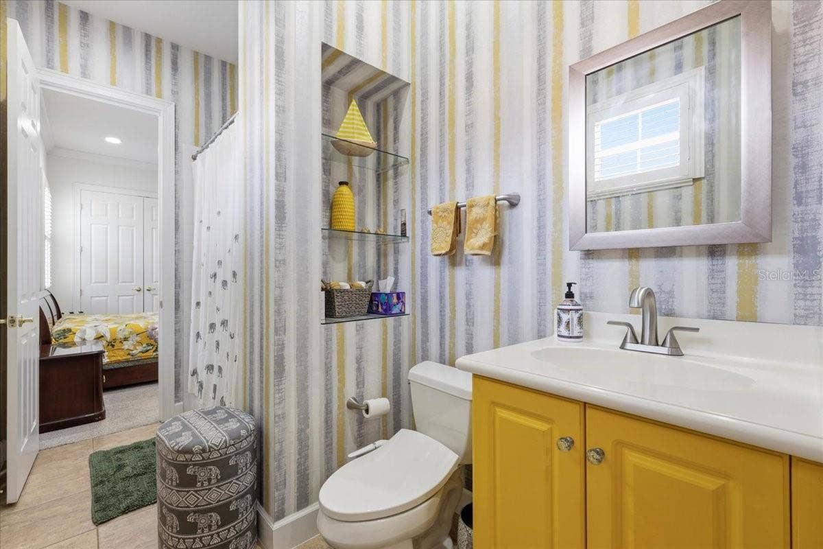 6124 FOXFIELD COURT, Windermere, FL 34786 6124 FOXFIELD COURT, Windermere, FL 34786
