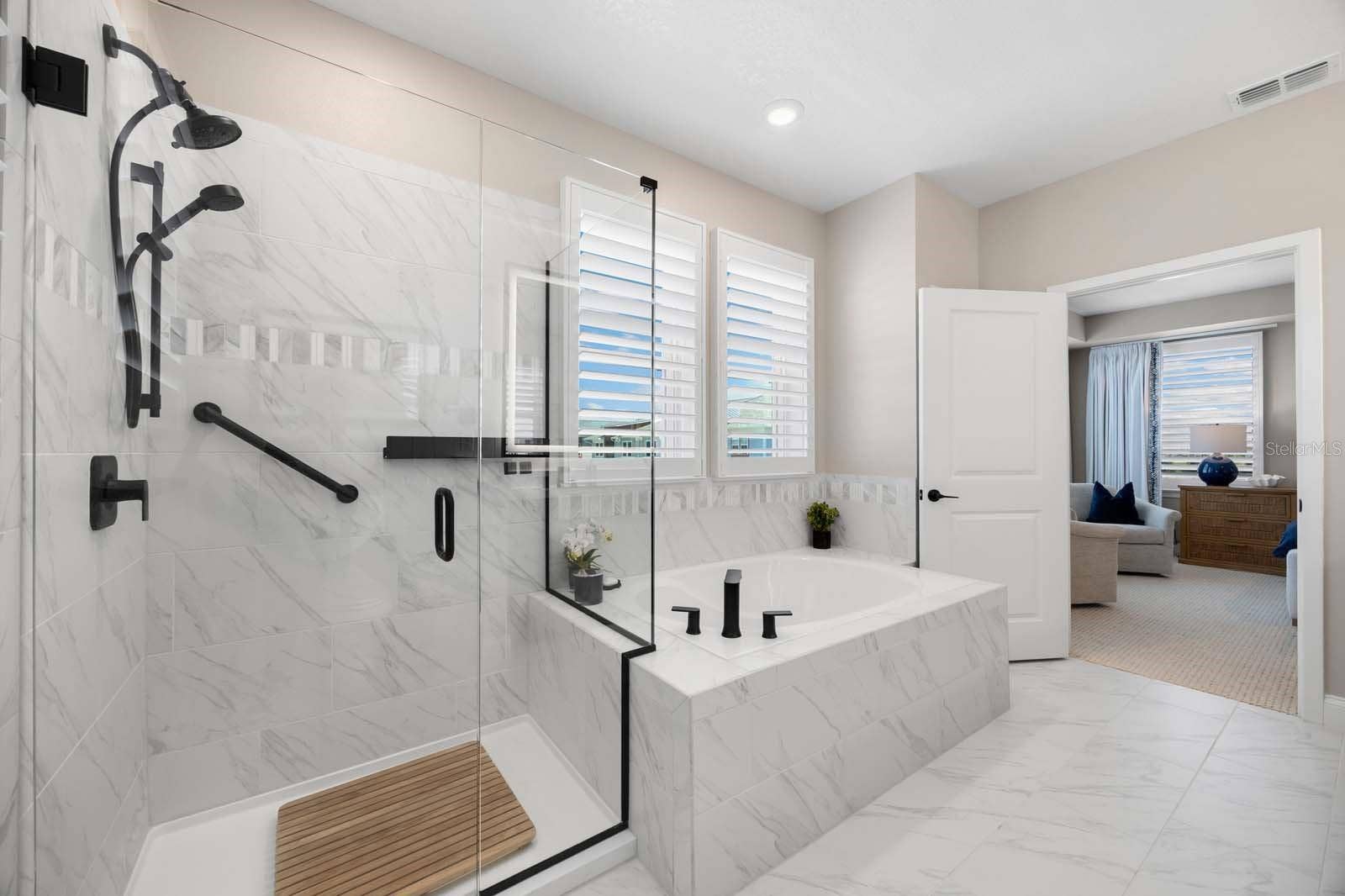 7557 LAUREATE BOULEVARD, #6407, Orlando, FL 32827 Primary Shower
