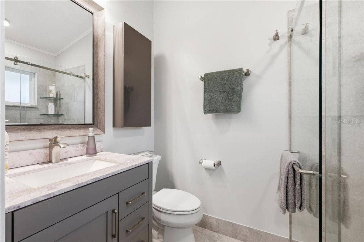 8495 CARAWAY COURT, Orlando, FL 32819 8495 CARAWAY COURT, Orlando, FL 32819