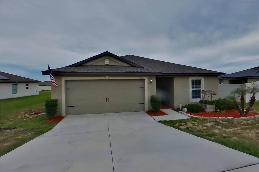 Property photo for Dundee, FL