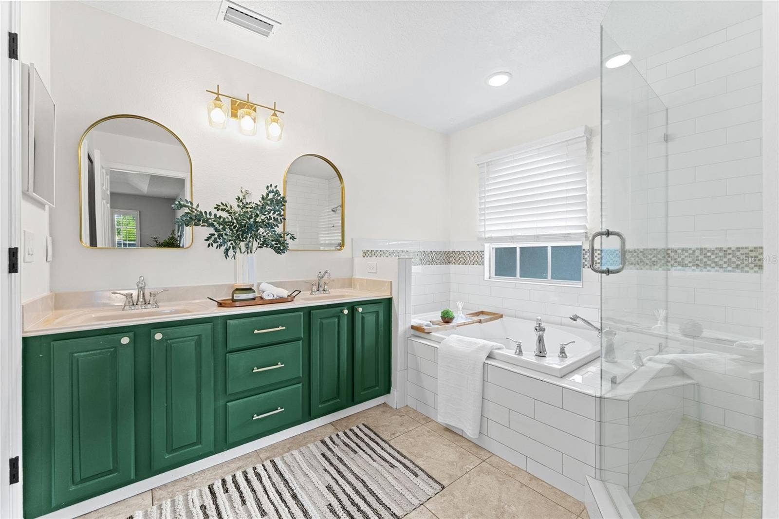 533 W YALE STREET, Orlando, FL 32804 533 W YALE STREET, Orlando, FL 32804