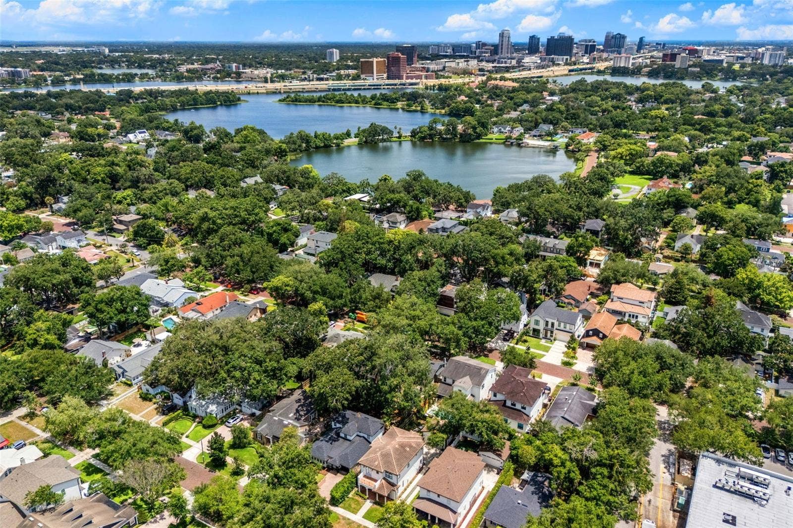533 W YALE STREET, Orlando, FL 32804 Steps from Lake Ivanhoe