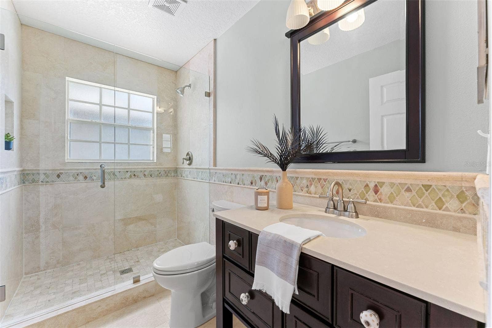 533 W YALE STREET, Orlando, FL 32804 533 W YALE STREET, Orlando, FL 32804