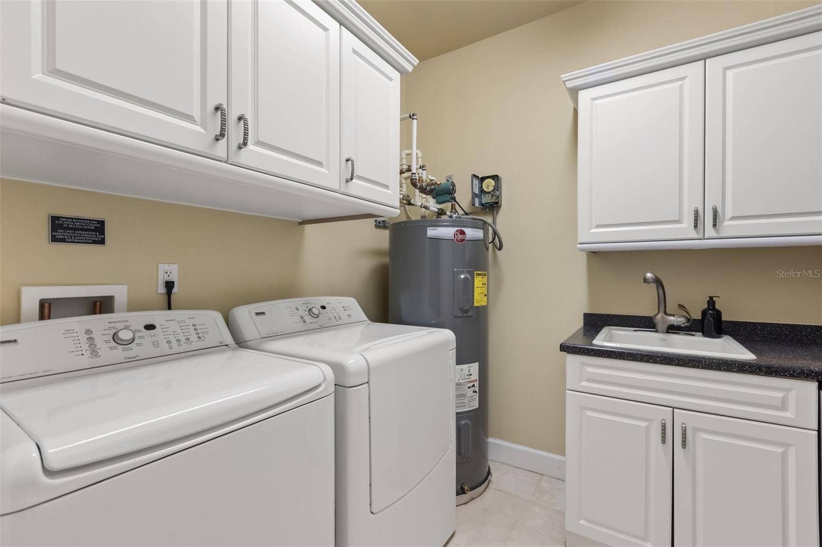 100 S EOLA DRIVE, #119, Orlando, FL 32801 100 S EOLA DRIVE, #119, Orlando, FL 32801