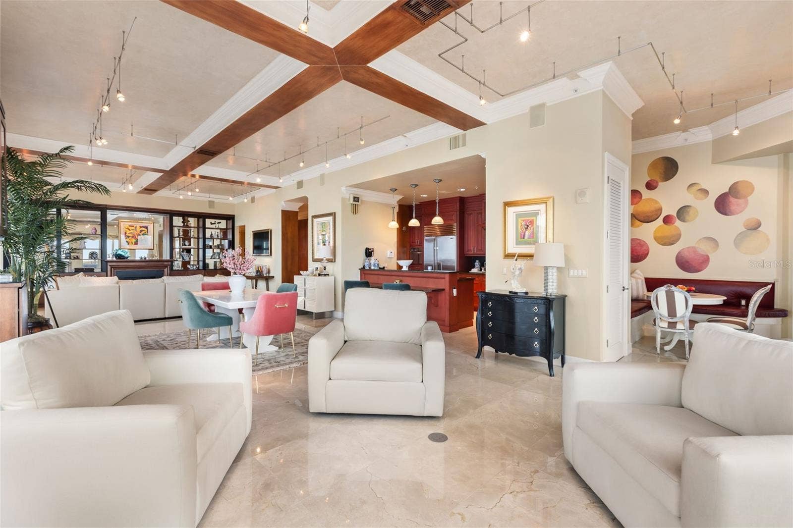 100 S EOLA DRIVE, #119, Orlando, FL 32801 100 S EOLA DRIVE, #119, Orlando, FL 32801