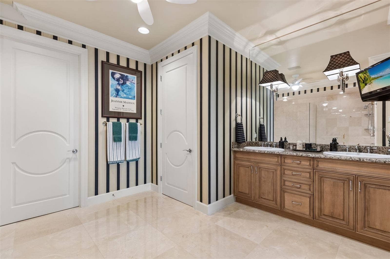 100 S EOLA DRIVE, #119, Orlando, FL 32801 100 S EOLA DRIVE, #119, Orlando, FL 32801