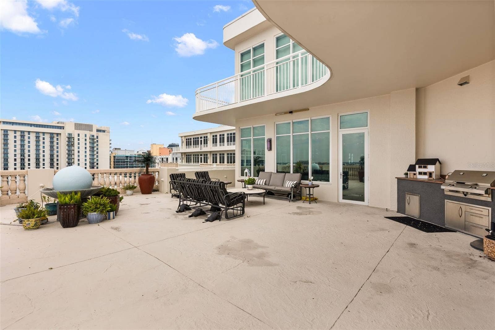 100 S EOLA DRIVE, #119, Orlando, FL 32801 100 S EOLA DRIVE, #119, Orlando, FL 32801