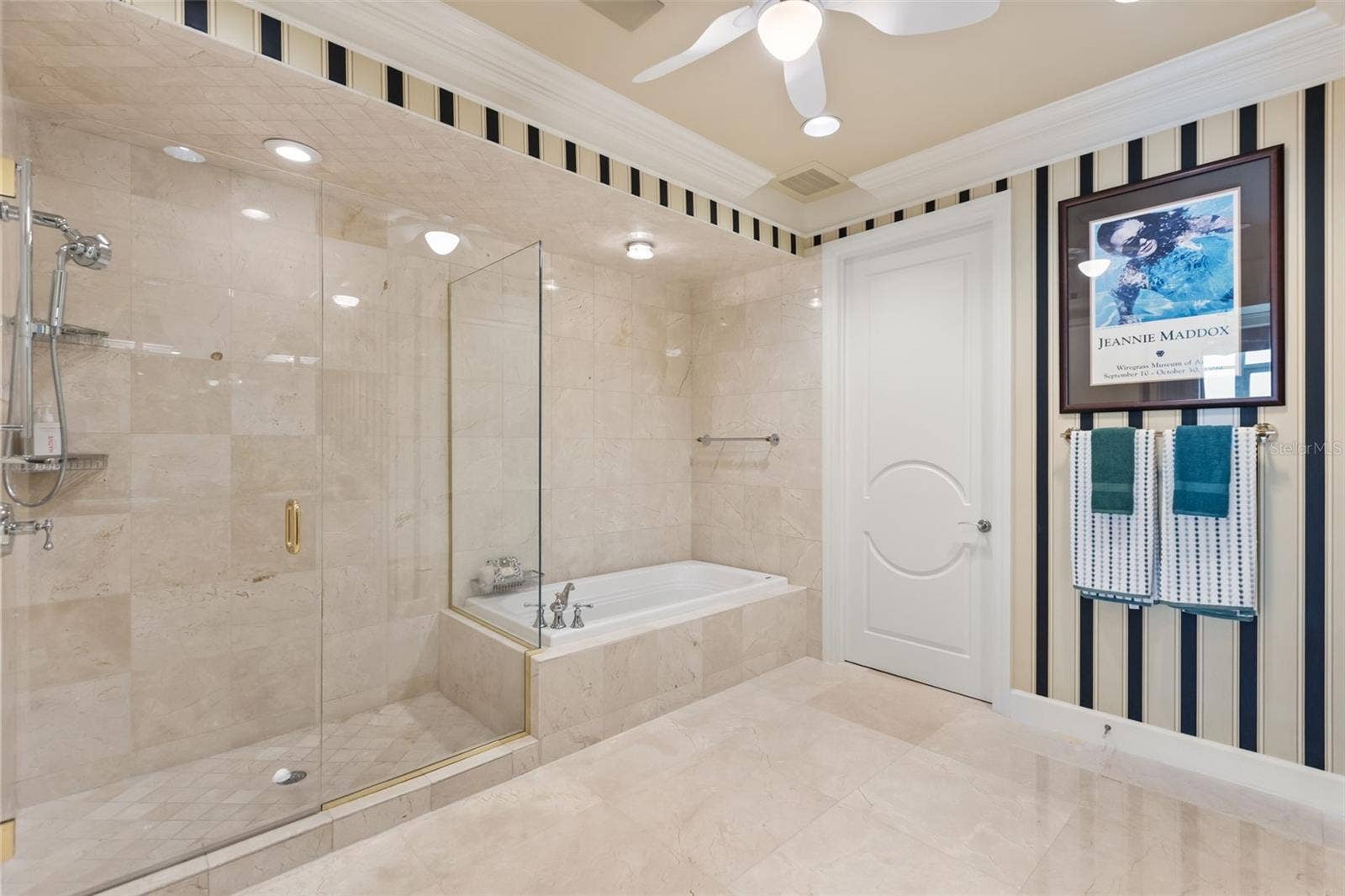 100 S EOLA DRIVE, #119, Orlando, FL 32801 100 S EOLA DRIVE, #119, Orlando, FL 32801