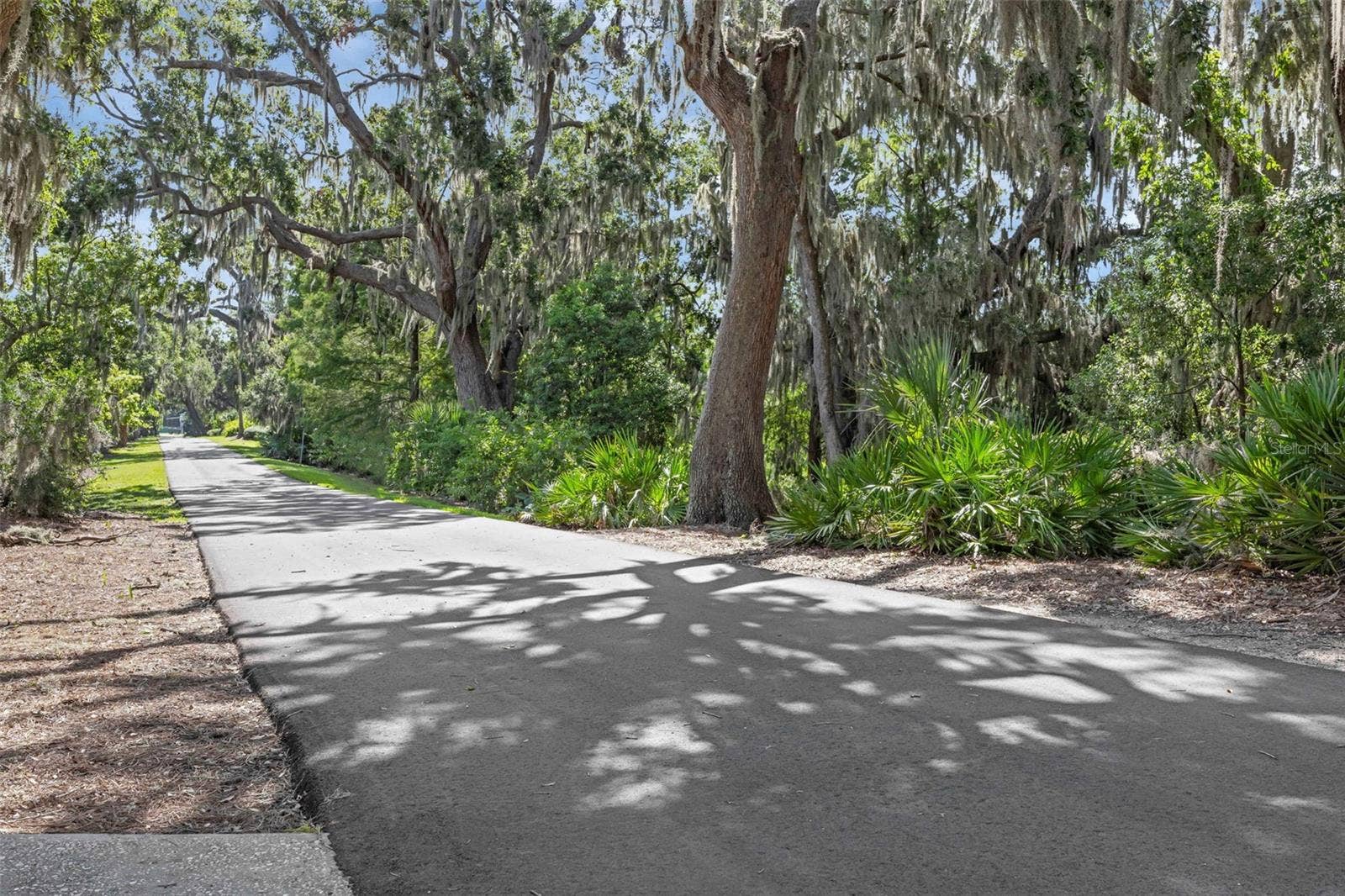 844 OAKLAND PARK BOULEVARD, Winter Garden, FL 34787 Direct Access to West Orange Trail