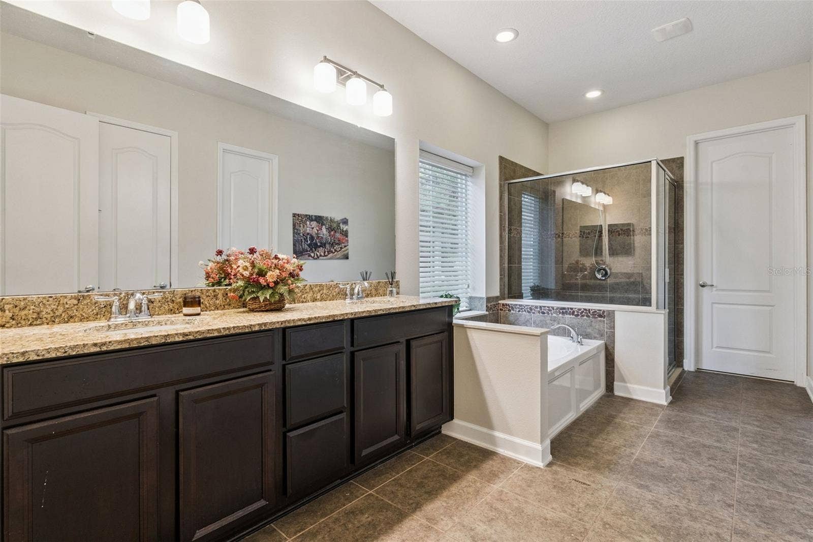 844 OAKLAND PARK BOULEVARD, Winter Garden, FL 34787 Primary Bathroom