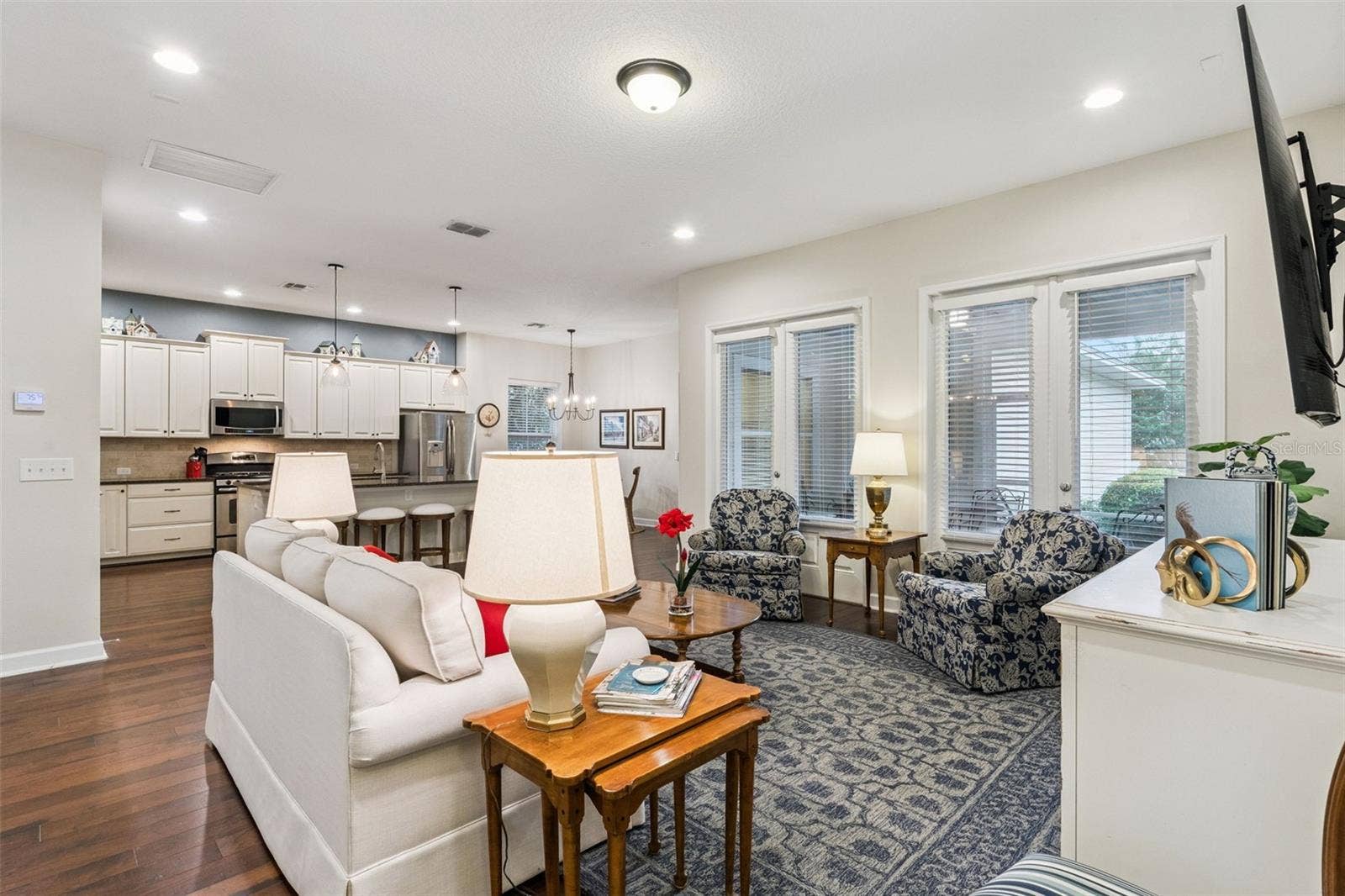 844 OAKLAND PARK BOULEVARD, Winter Garden, FL 34787 Living Room with Double French Doors to Lanai