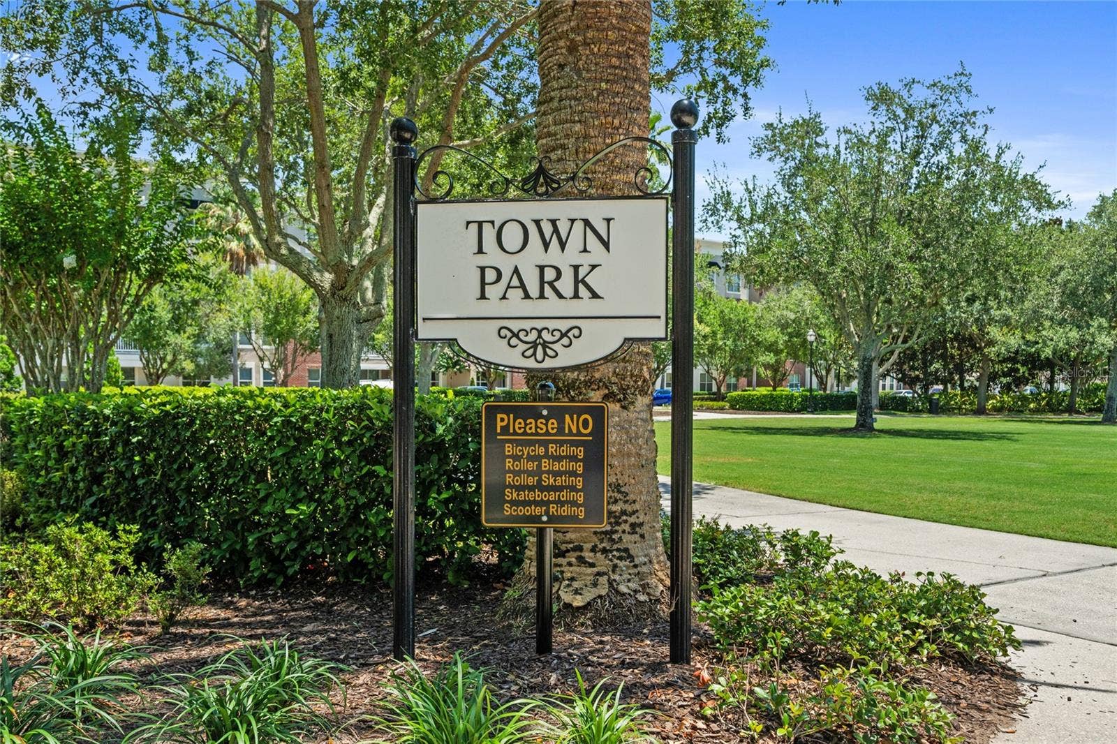 4930 ATWOOD DRIVE, Orlando, FL 32828 4930 ATWOOD DRIVE, Orlando, FL 32828