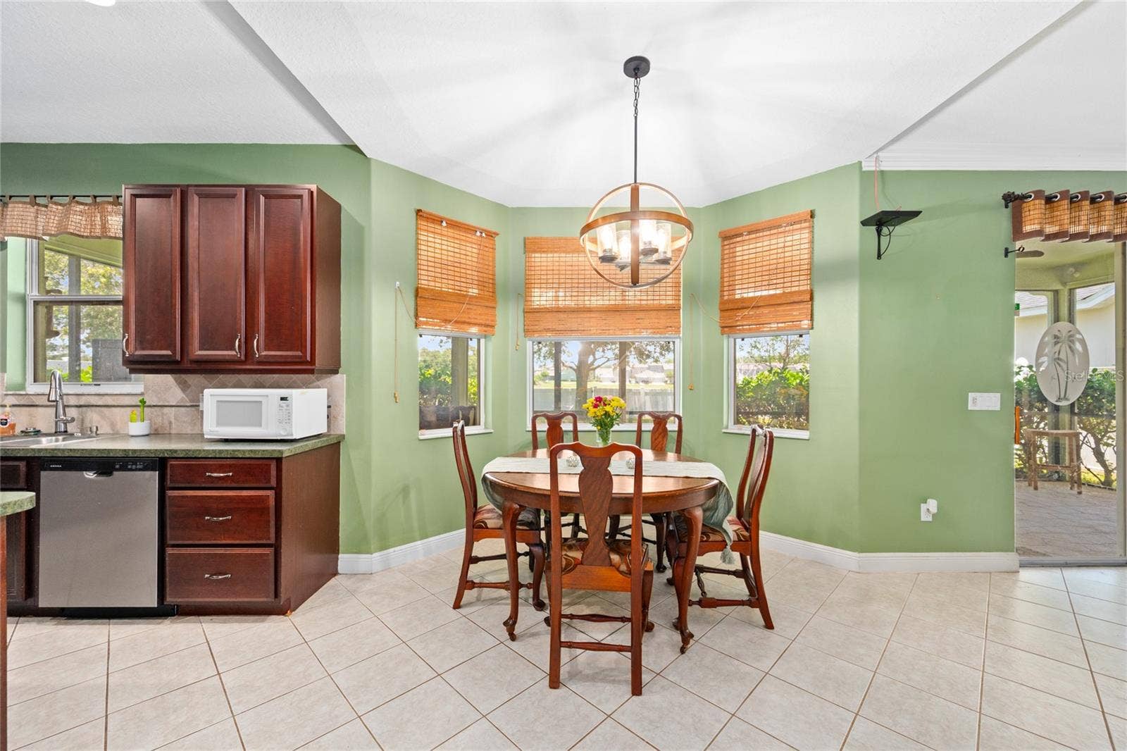 4930 ATWOOD DRIVE, Orlando, FL 32828 4930 ATWOOD DRIVE, Orlando, FL 32828