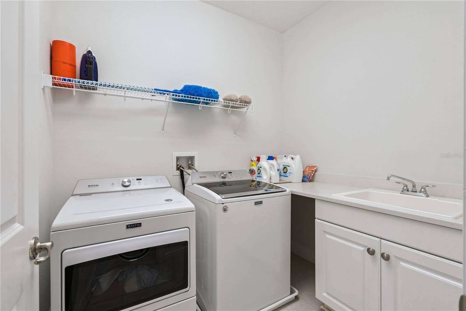 15709 SHOREBIRD LANE, Winter Garden, FL 34787 Bath 3