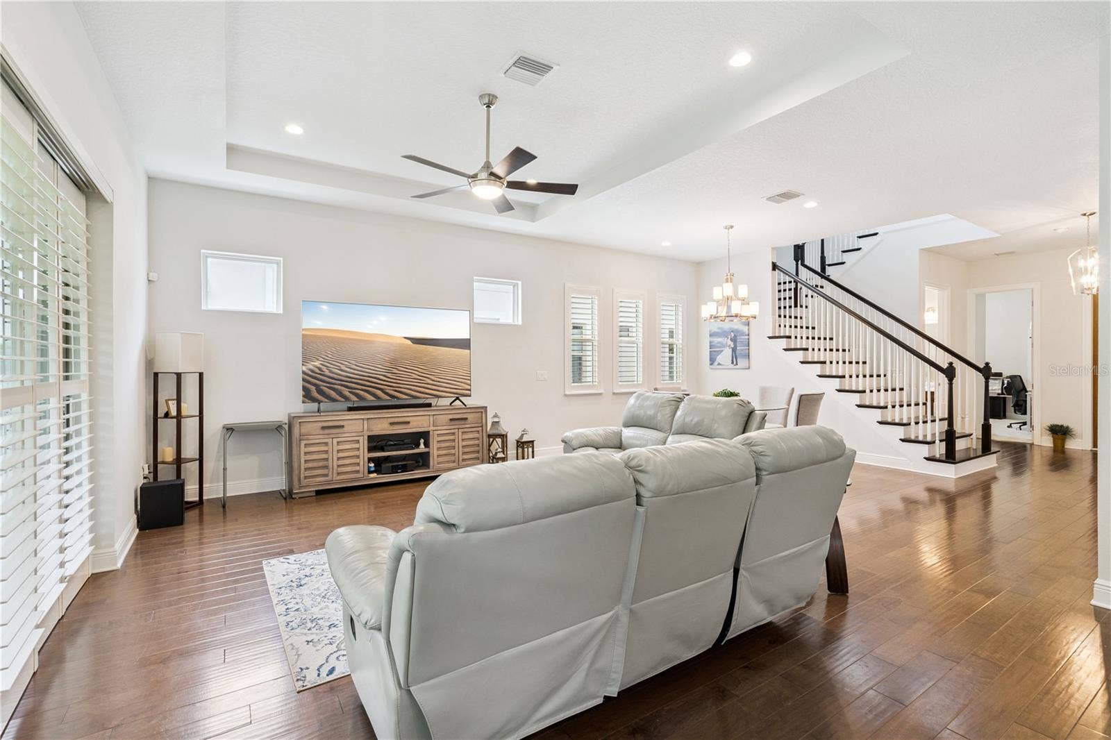 15709 SHOREBIRD LANE, Winter Garden, FL 34787 Great Room overlooking Entry