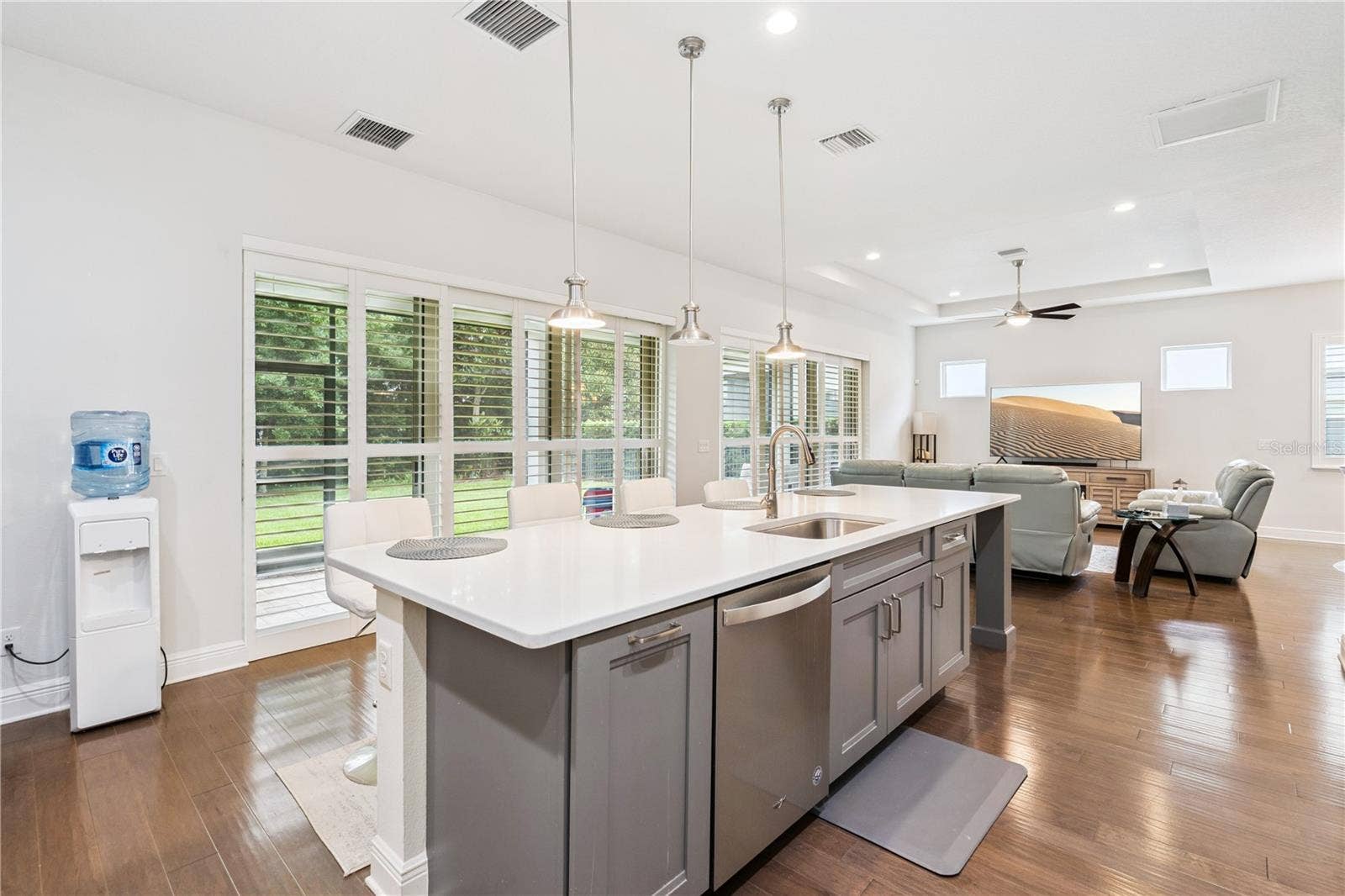 15709 SHOREBIRD LANE, Winter Garden, FL 34787 Kitchen Island