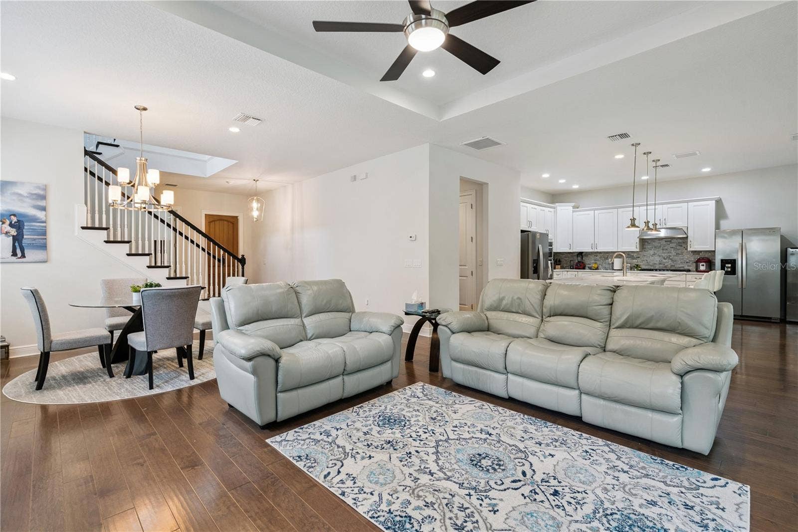 15709 SHOREBIRD LANE, Winter Garden, FL 34787 Great Room overlooking Dining Area