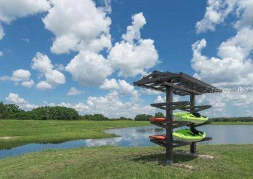 15709 SHOREBIRD LANE, Winter Garden, FL 34787 Kayaking