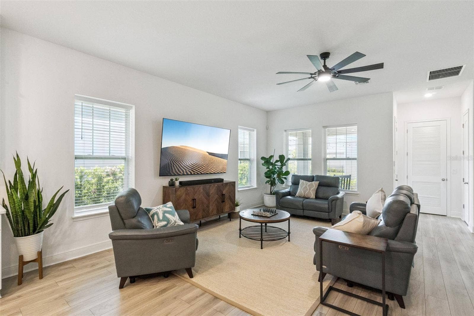 6839 BRIDGMAN STREET, Orlando, FL 32827 6839 BRIDGMAN STREET, Orlando, FL 32827