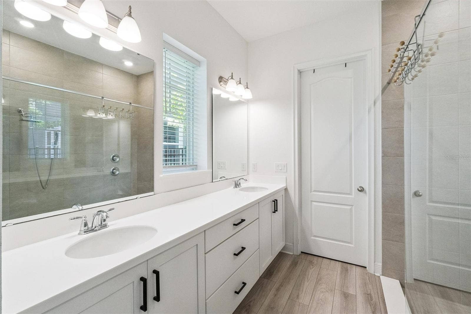 6839 BRIDGMAN STREET, Orlando, FL 32827 6839 BRIDGMAN STREET, Orlando, FL 32827