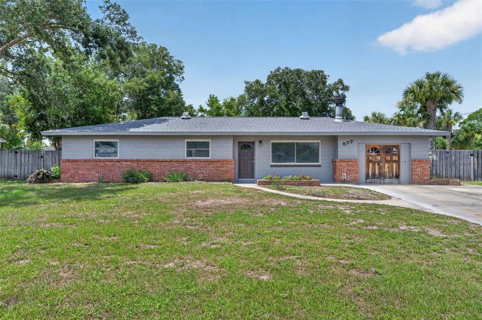 577 PARKDALE COURT, Deland, FL 32724 Welcome to 577 Parkdale Ct