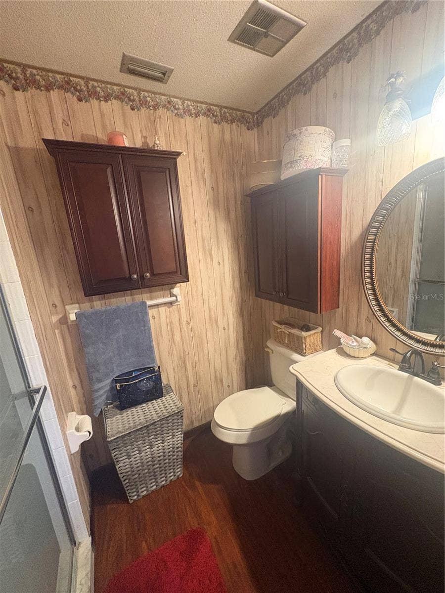 93 GLASS COURT, Port Orange, FL 32129 93 GLASS COURT, Port Orange, FL 32129
