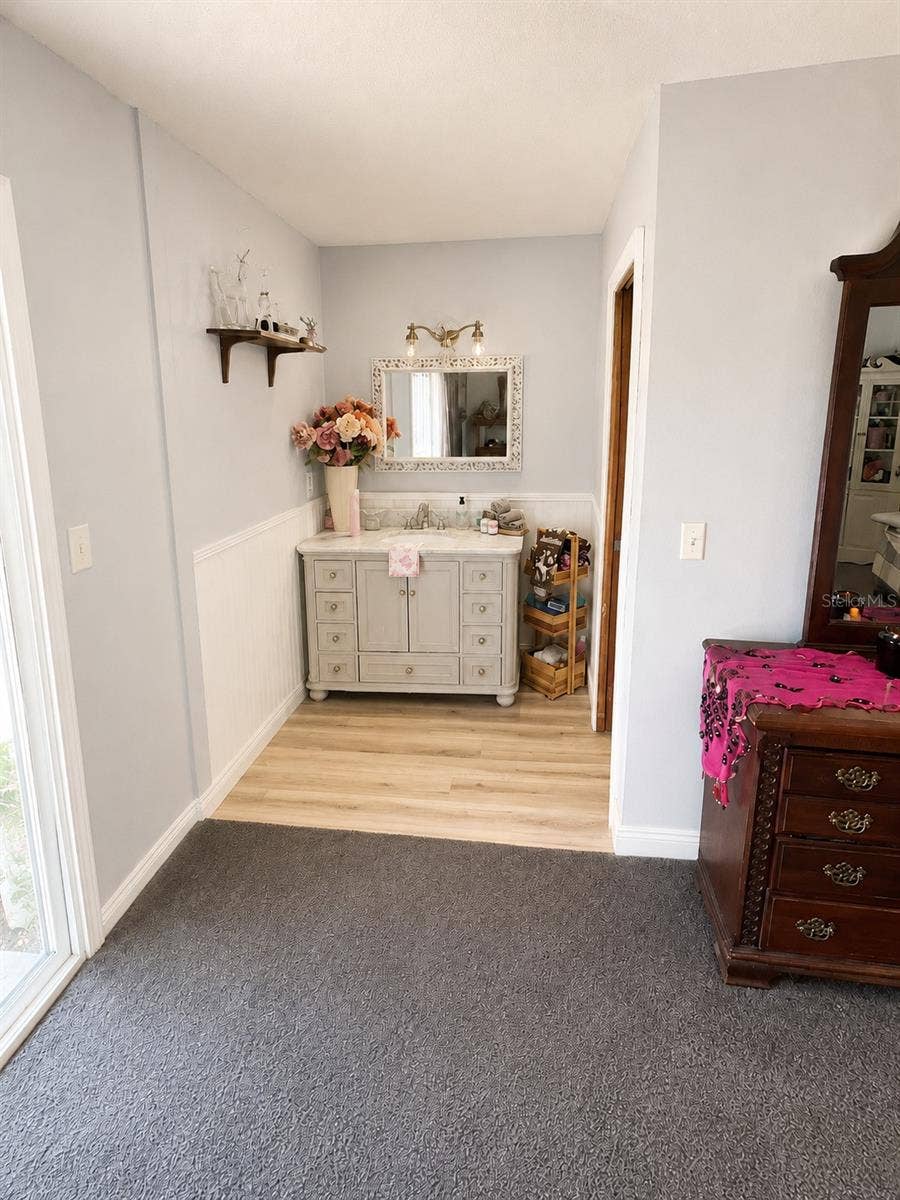 94 GLASS COURT, Port Orange, FL 32129 94 GLASS COURT, Port Orange, FL 32129