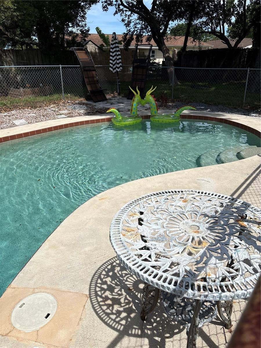 94 GLASS COURT, Port Orange, FL 32129 94 GLASS COURT, Port Orange, FL 32129