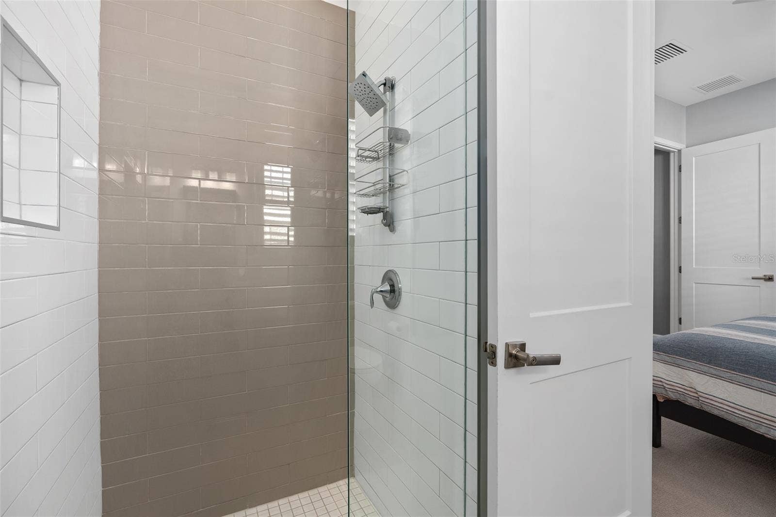 129 S PARK AVENUE, #8E, Winter Garden, FL 34787 Bathroom 2