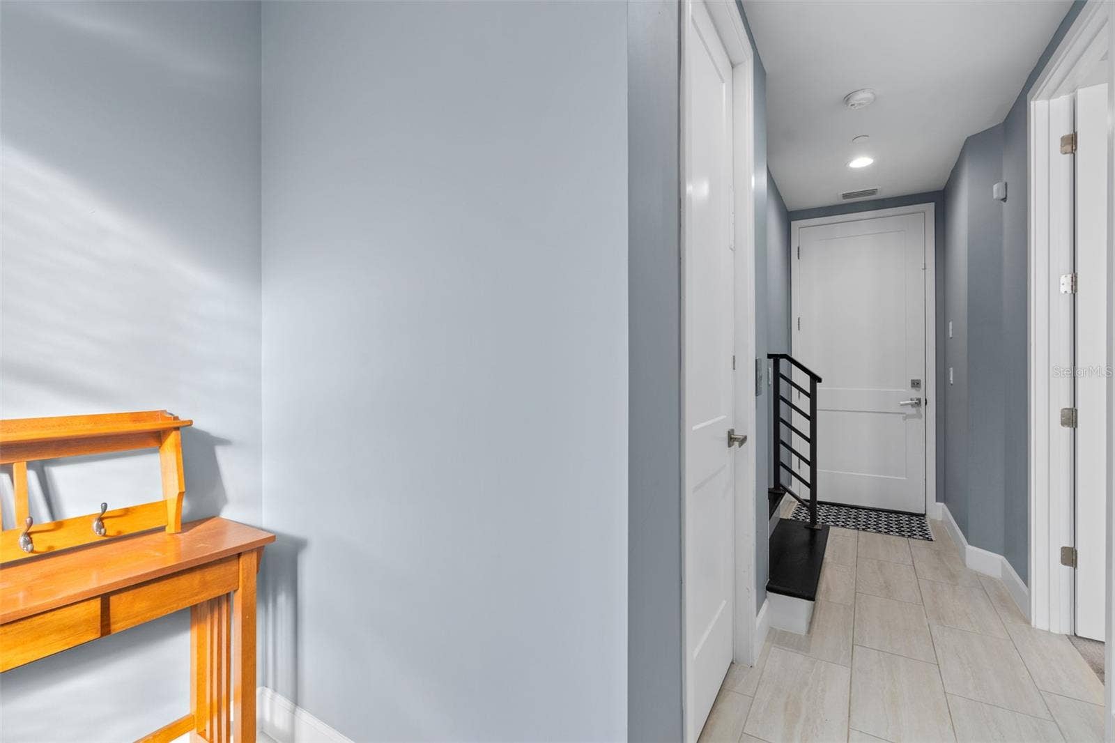 129 S PARK AVENUE, #8E, Winter Garden, FL 34787 Entryway