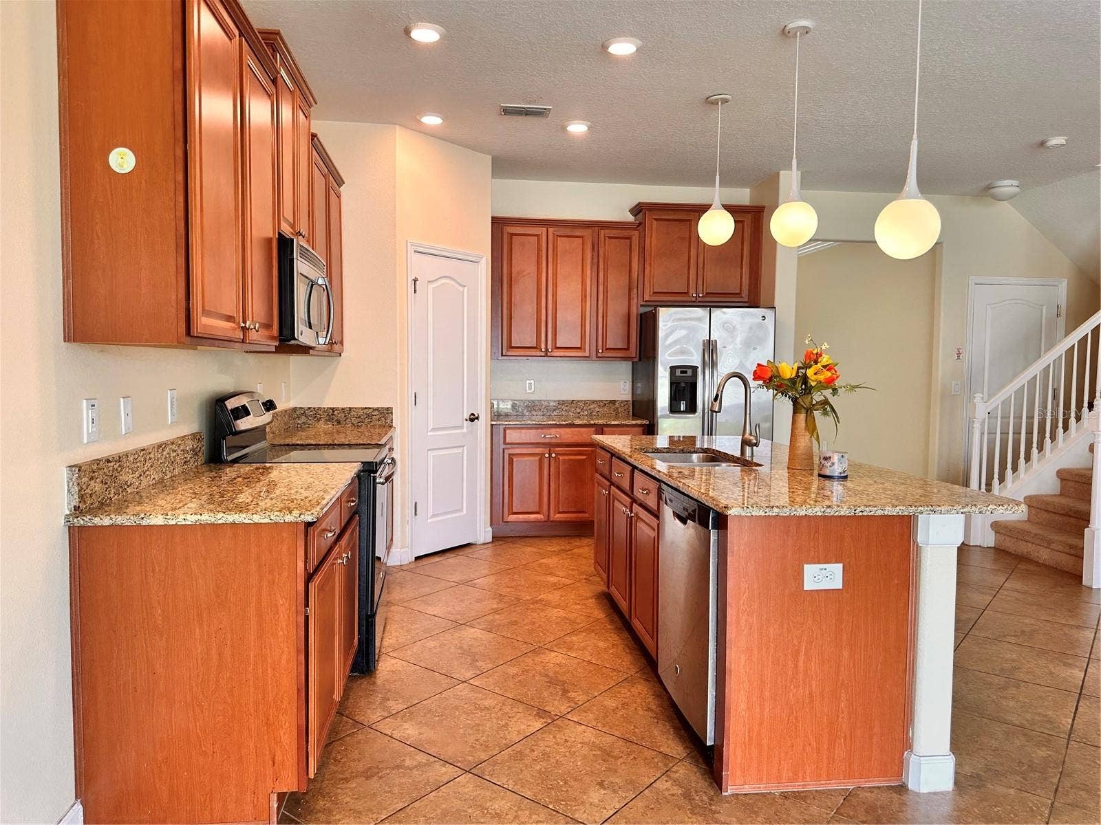 7409 FAIRGROVE AVENUE, Windermere, FL 34786