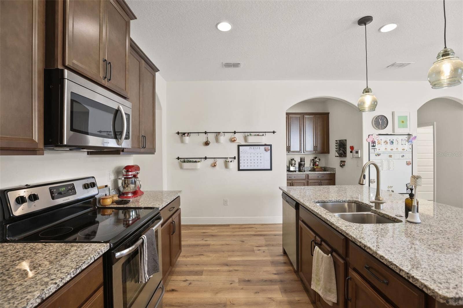16082 HAMPTON CROSSING DRIVE, Winter Garden, FL 34787 16082 HAMPTON CROSSING DRIVE, Winter Garden, FL 34787
