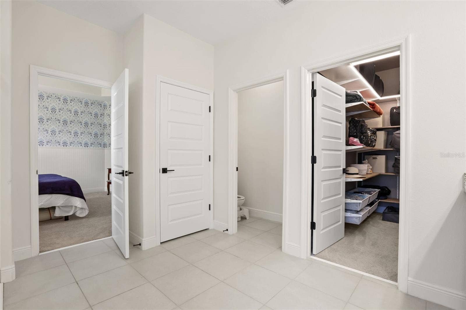 16082 HAMPTON CROSSING DRIVE, Winter Garden, FL 34787 16082 HAMPTON CROSSING DRIVE, Winter Garden, FL 34787