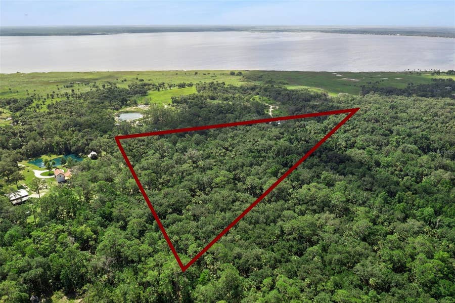 Property photo for 2401 CANVASBACK TRAIL, Geneva, FL