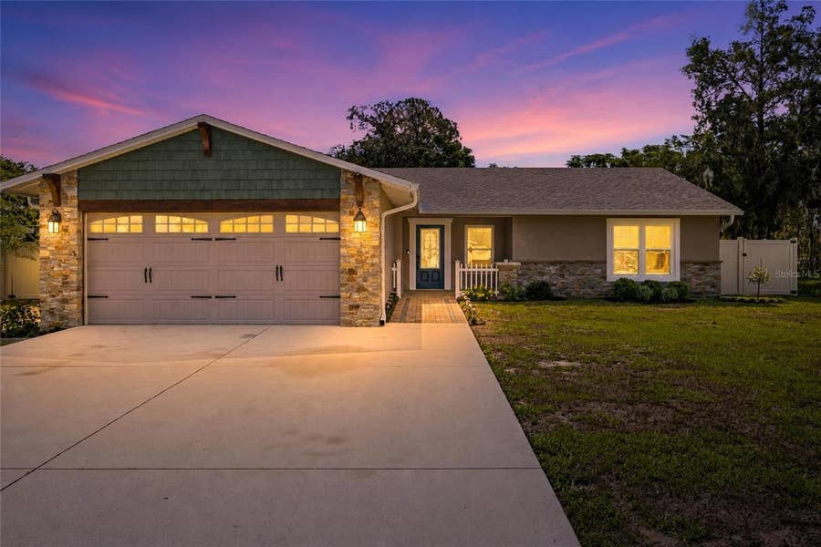 Property photo for 21 OAK COURT, Eustis, FL