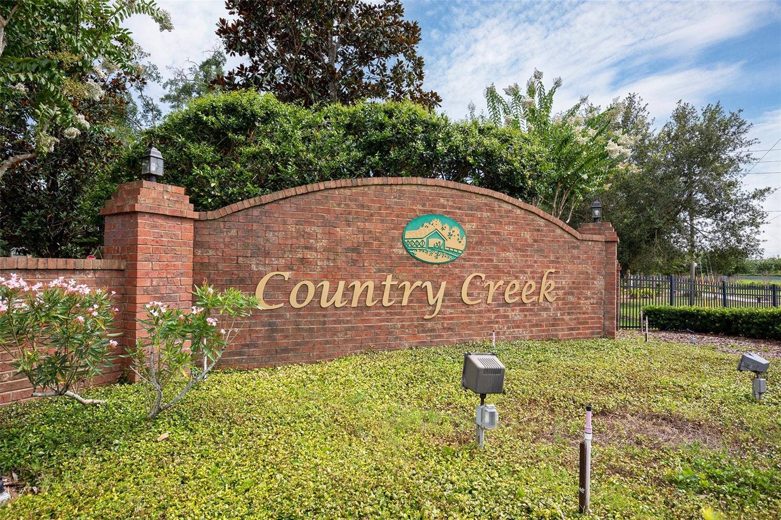 Country Creek Entrance
