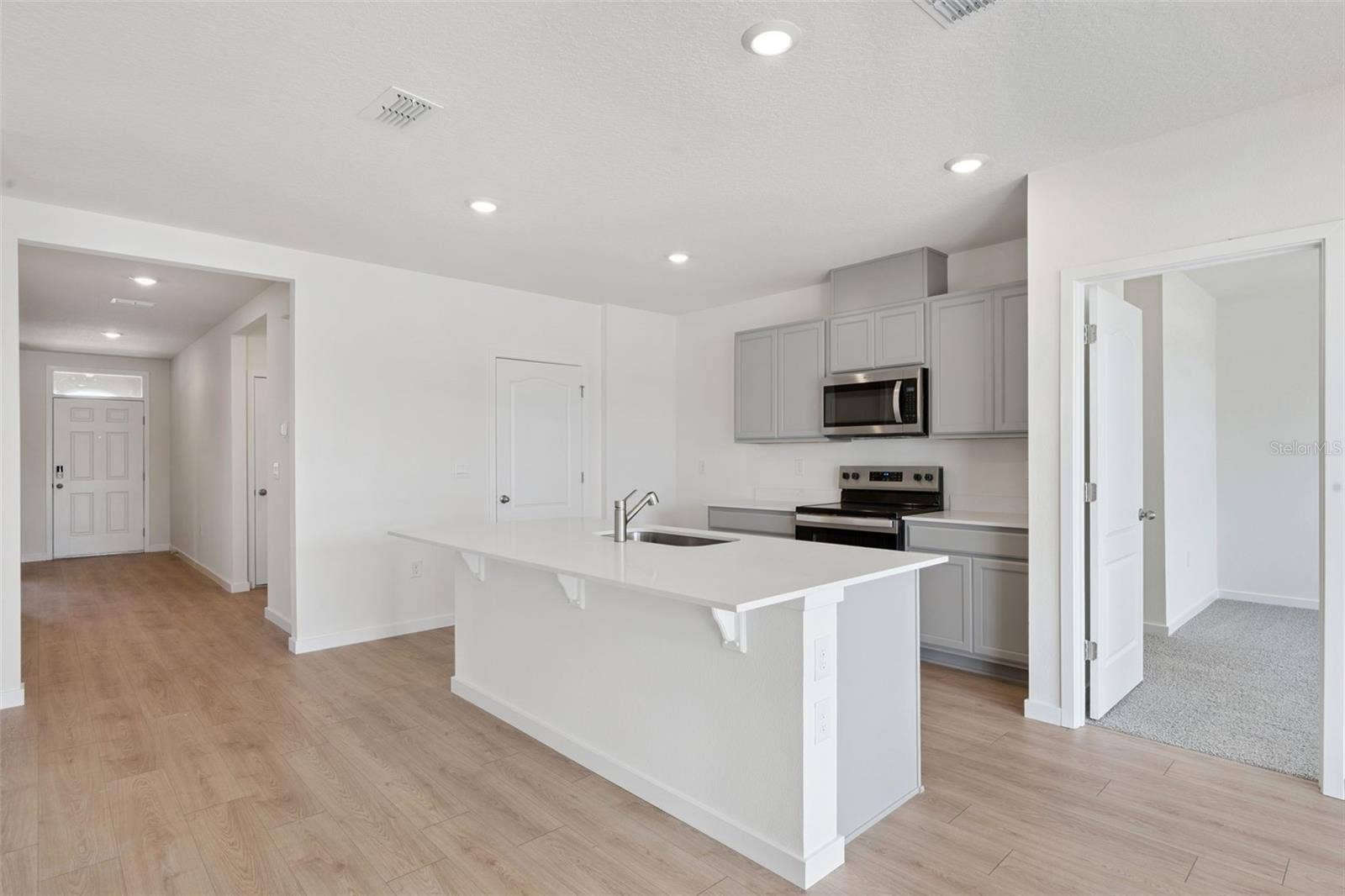 4922 MARSHELDER STREET, Apopka, FL 32712 4922 MARSHELDER STREET, Apopka, FL 32712