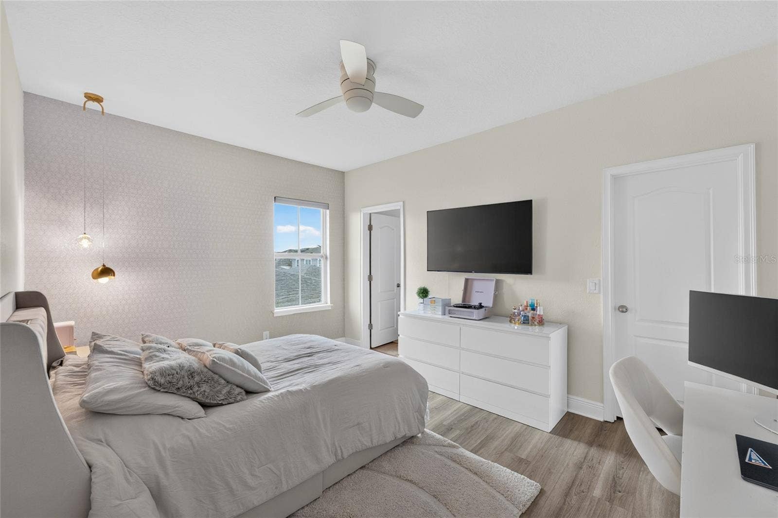 13660 CHAUVIN AVENUE, Orlando, FL 32827 13660 CHAUVIN AVENUE, Orlando, FL 32827