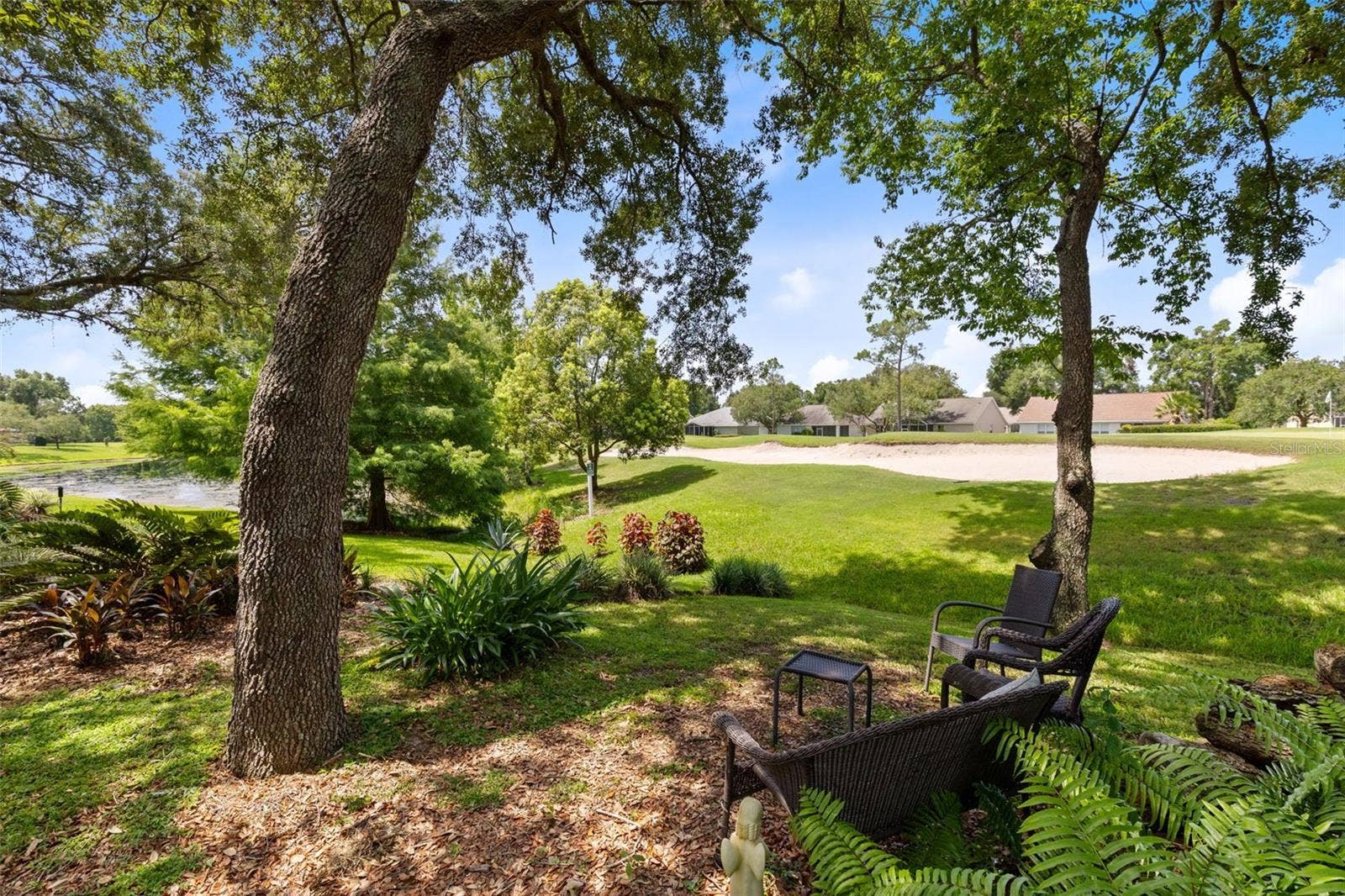 8052 LAUREL RIDGE DRIVE, Mount Dora, FL 32757 8052 LAUREL RIDGE DRIVE, Mount Dora, FL 32757