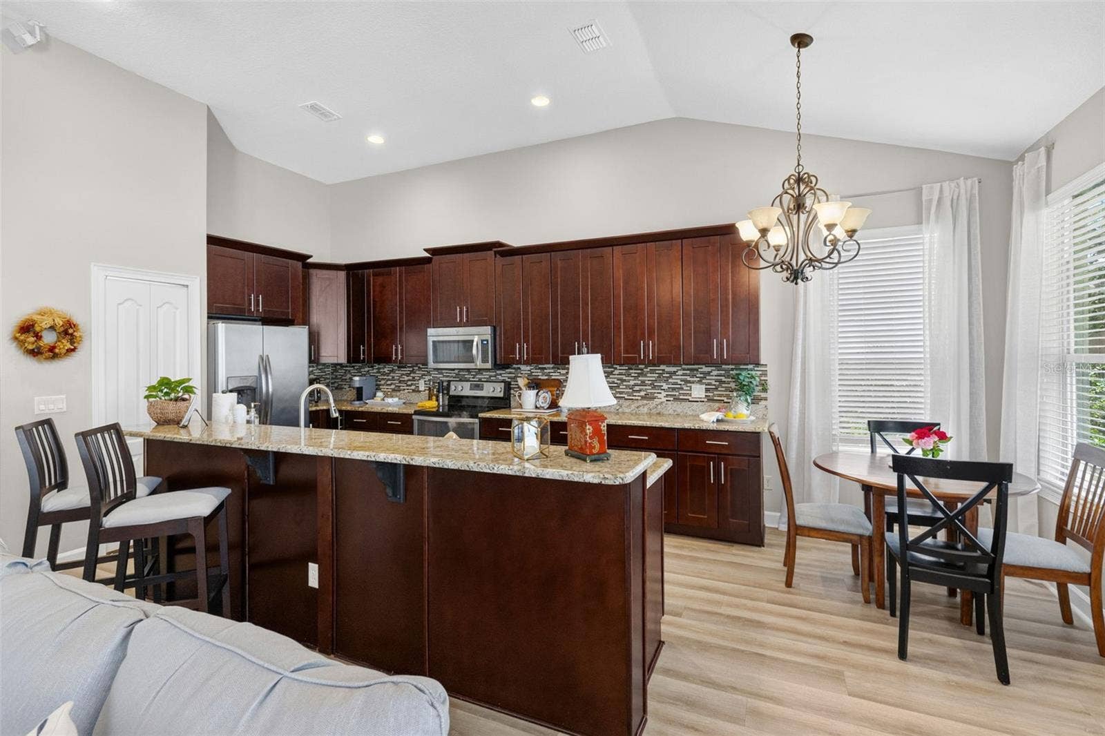 8052 LAUREL RIDGE DRIVE, Mount Dora, FL 32757 8052 LAUREL RIDGE DRIVE, Mount Dora, FL 32757