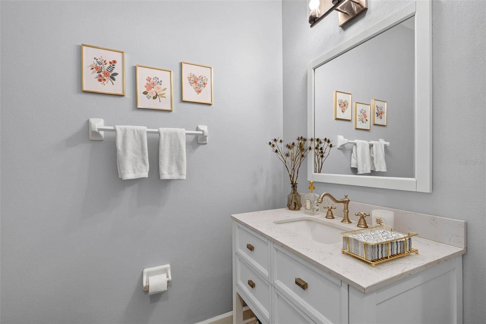 8052 LAUREL RIDGE DRIVE, Mount Dora, FL 32757 8052 LAUREL RIDGE DRIVE, Mount Dora, FL 32757