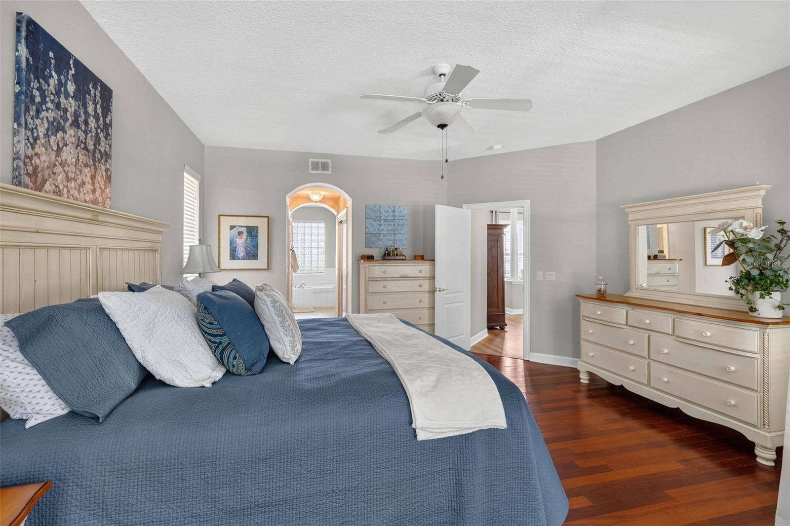 8052 LAUREL RIDGE DRIVE, Mount Dora, FL 32757 8052 LAUREL RIDGE DRIVE, Mount Dora, FL 32757