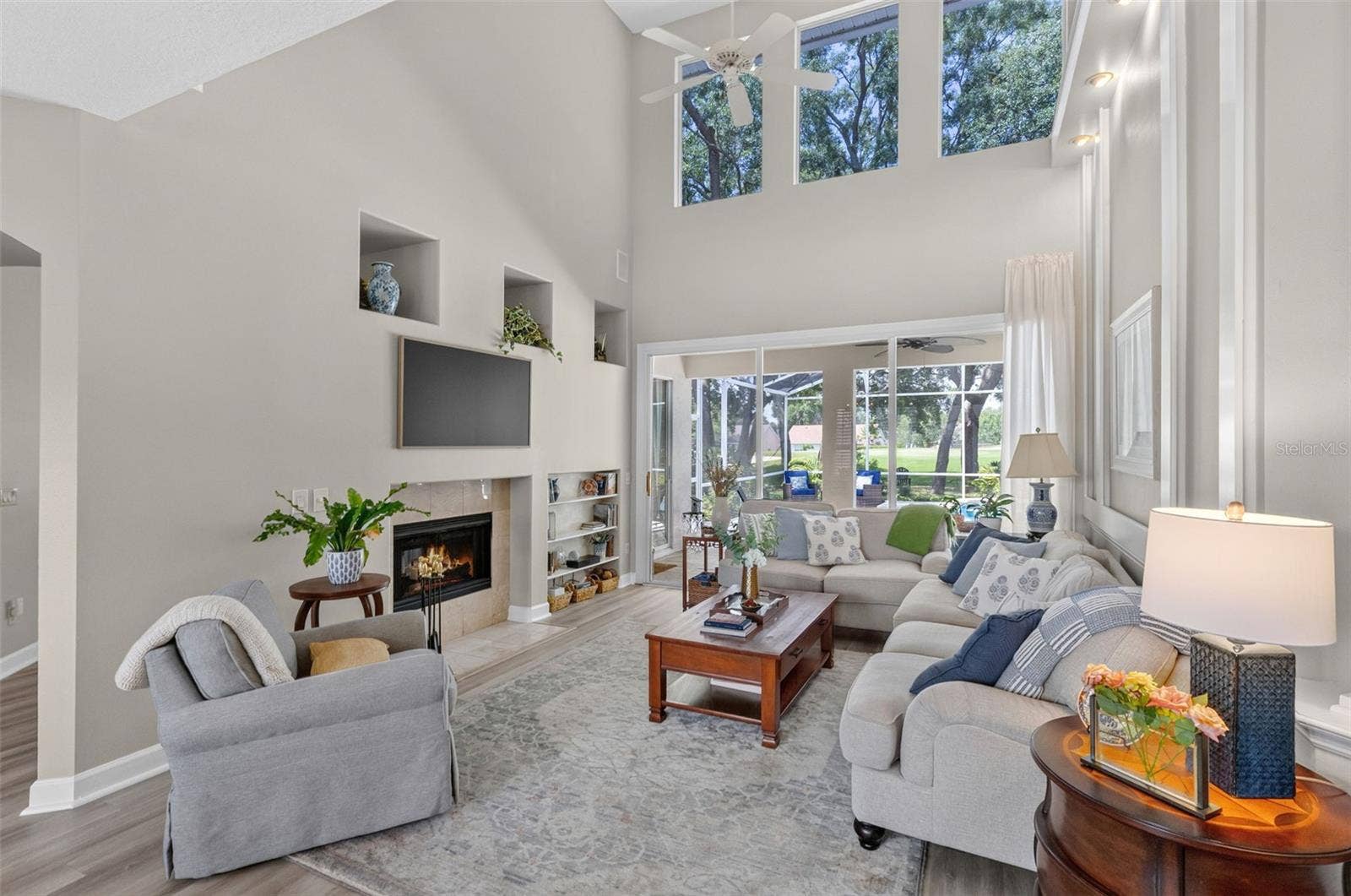 8052 LAUREL RIDGE DRIVE, Mount Dora, FL 32757 8052 LAUREL RIDGE DRIVE, Mount Dora, FL 32757