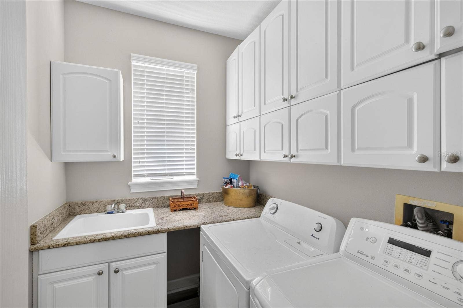 8052 LAUREL RIDGE DRIVE, Mount Dora, FL 32757 LAUNDRY ROOM MAIN FLOOR