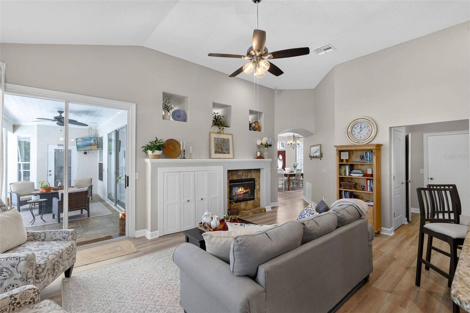 8052 LAUREL RIDGE DRIVE, Mount Dora, FL 32757 8052 LAUREL RIDGE DRIVE, Mount Dora, FL 32757
