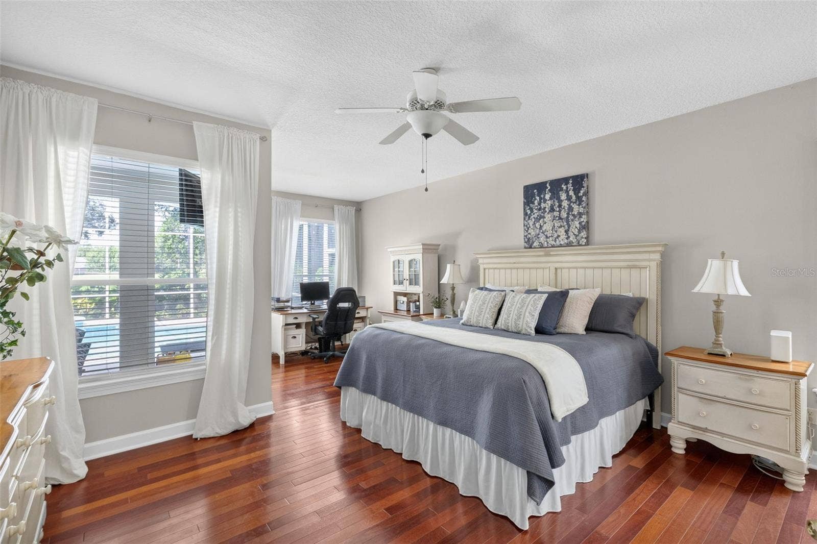 8052 LAUREL RIDGE DRIVE, Mount Dora, FL 32757 8052 LAUREL RIDGE DRIVE, Mount Dora, FL 32757