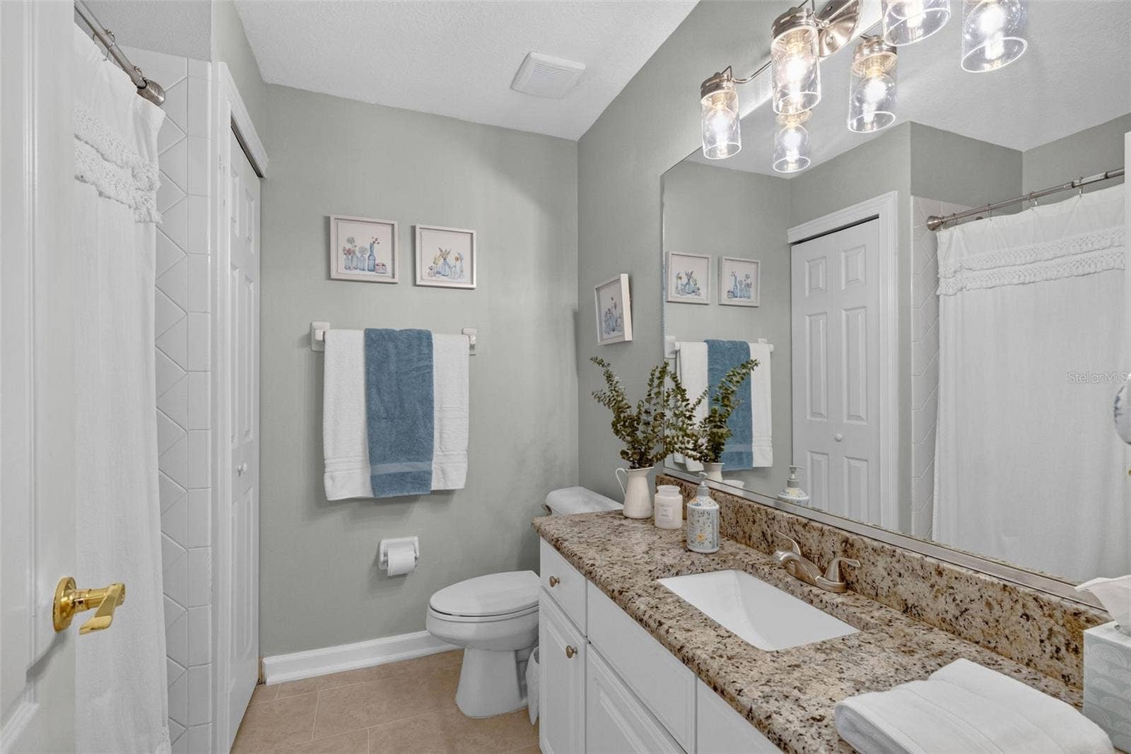 8052 LAUREL RIDGE DRIVE, Mount Dora, FL 32757 8052 LAUREL RIDGE DRIVE, Mount Dora, FL 32757