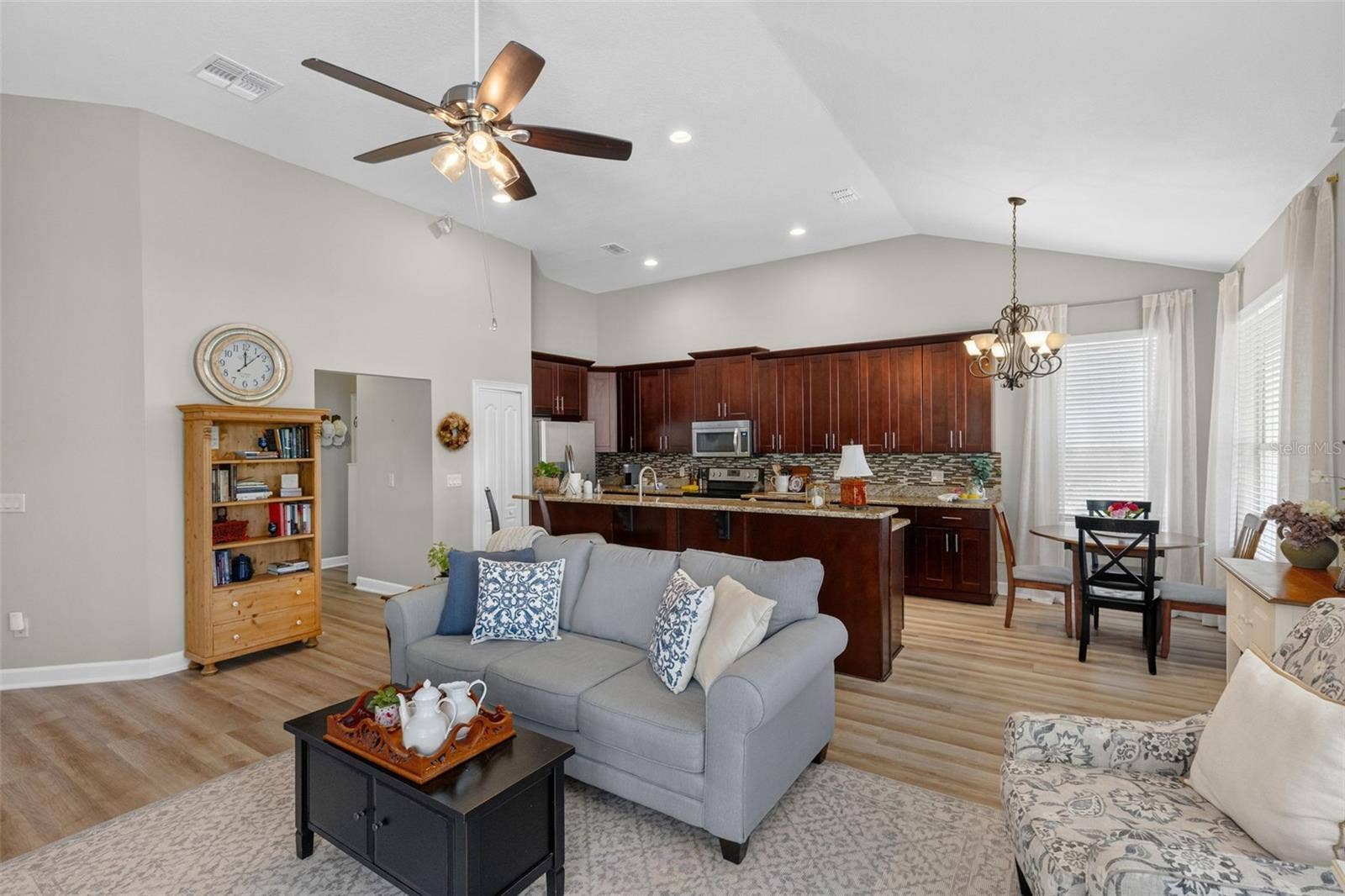 8052 LAUREL RIDGE DRIVE, Mount Dora, FL 32757 8052 LAUREL RIDGE DRIVE, Mount Dora, FL 32757
