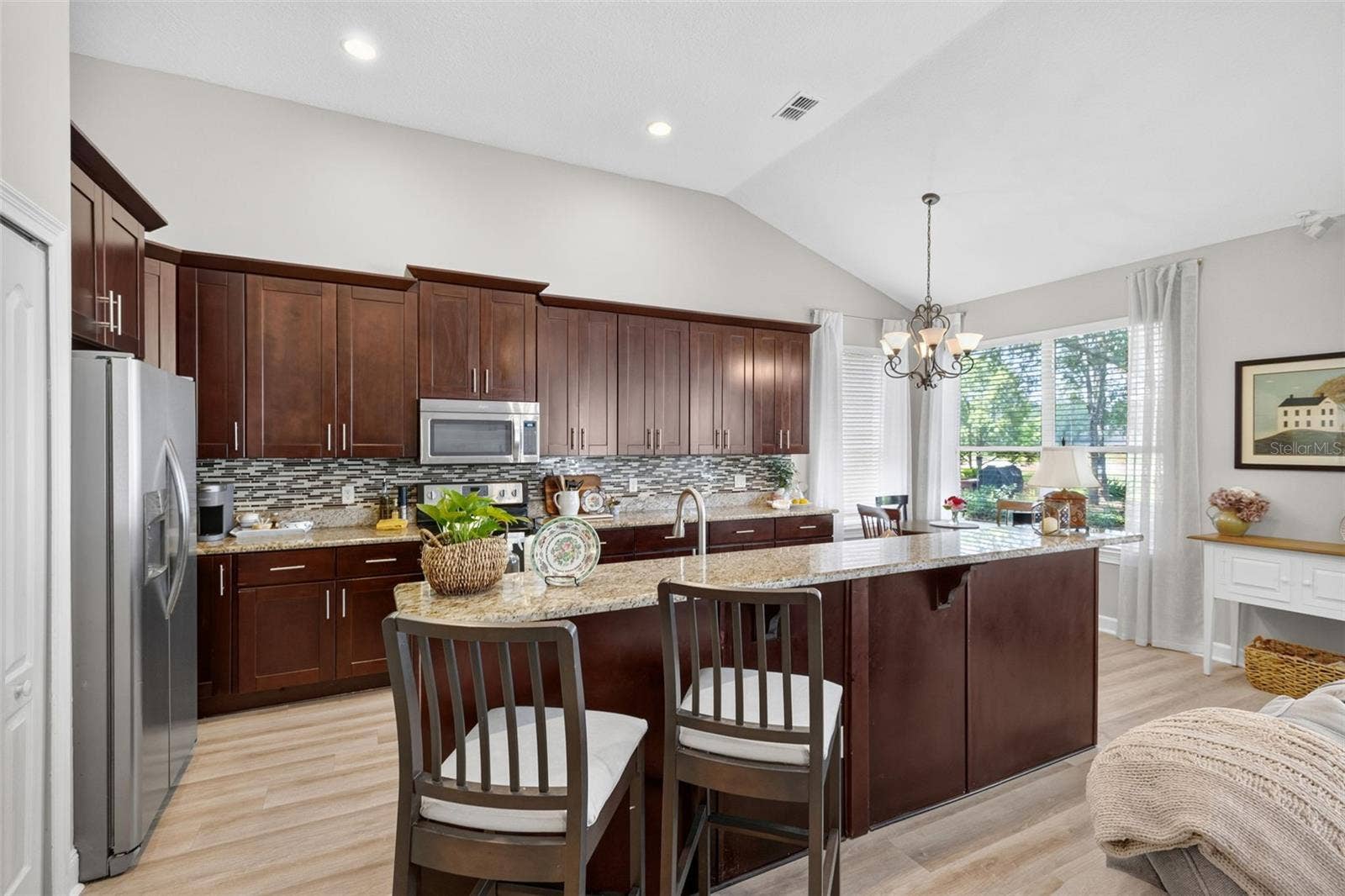 8052 LAUREL RIDGE DRIVE, Mount Dora, FL 32757 8052 LAUREL RIDGE DRIVE, Mount Dora, FL 32757