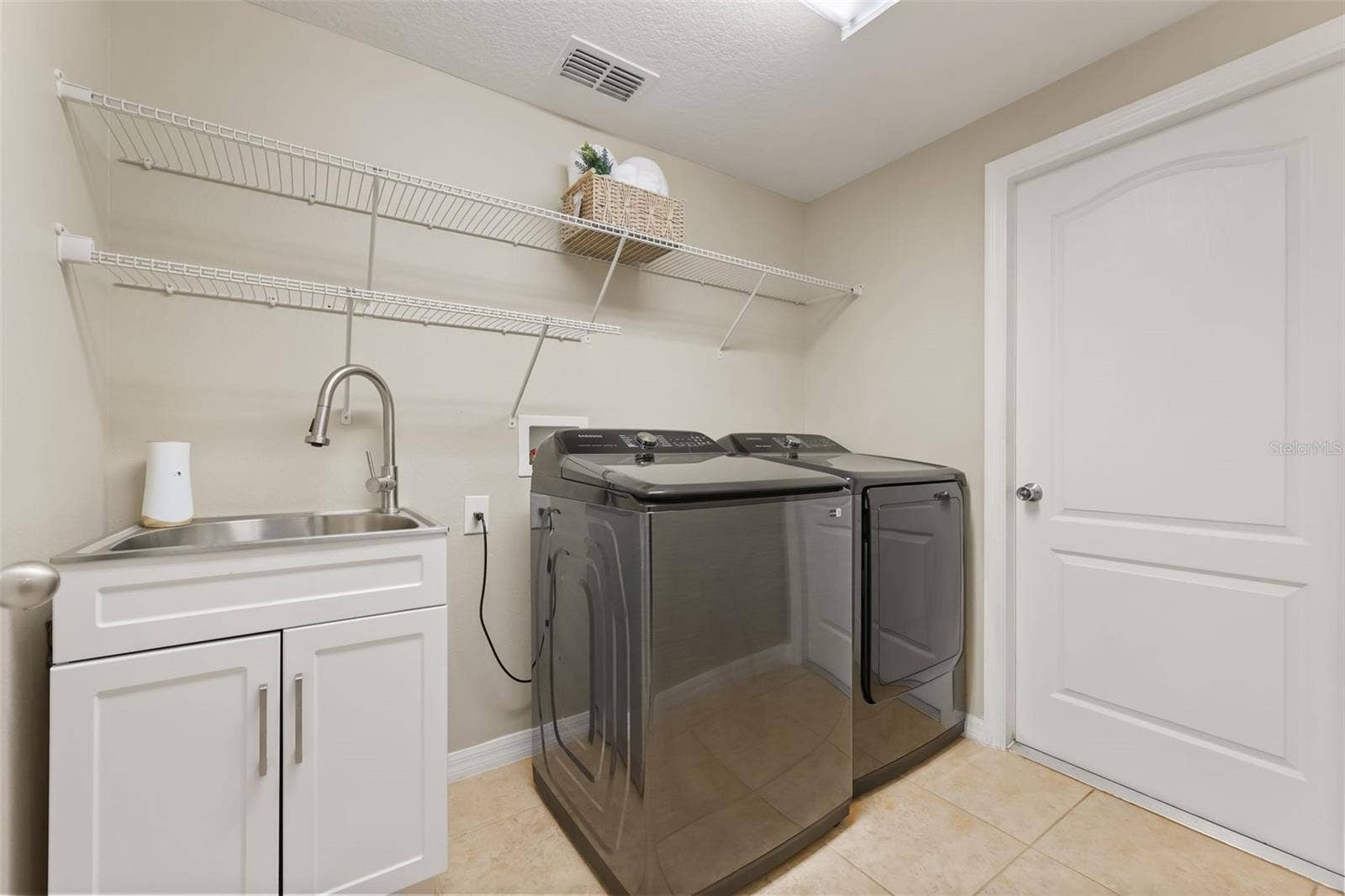 3018 BOATING BOULEVARD, Kissimmee, FL 34746 3018 BOATING BOULEVARD, Kissimmee, FL 34746